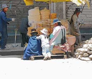Cholitas in the city La Paz